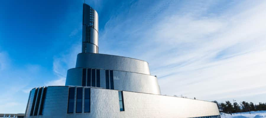 Contempla la singular arquitectura de la Northern Light Cathedral.